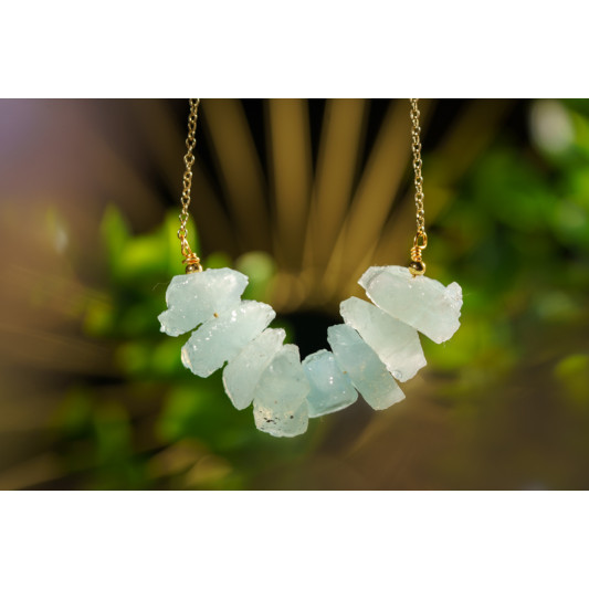 海蓝宝原石吊坠 Aquamarine Original Stone Pendant 海蓝宝原石吊坠 Aquamarine Original Stone Pendant