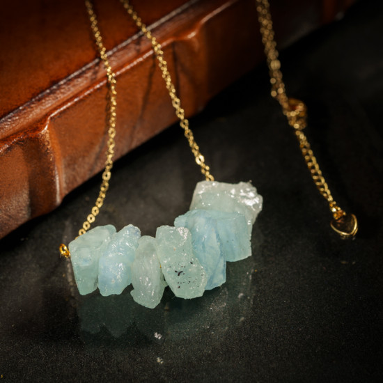 海蓝宝原石吊坠 Aquamarine Original Stone Pendant 海蓝宝原石吊坠 Aquamarine Original Stone Pendant