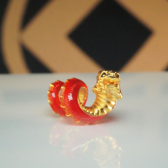 转运红盘龙 Fortune Red Coiling Dragon