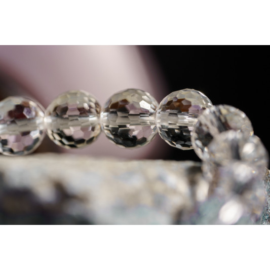 白水晶手链 ( 切面128 ) Clear Quartz Bracelet (Cut 128 Facets) 白水晶手链 ( 切面128 ) Clear Quartz Bracelet (Cut 128 Facets)