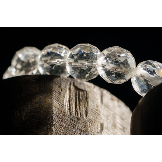 白水晶手链 ( 切面64 ) Clear Quartz Bracelet (Cut 64 Facets) 白水晶手链 ( 切面64 ) Clear Quartz Bracelet (Cut 64 Facets)