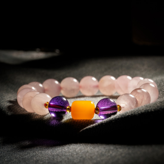 粉紫 + 蜜蜡手链 Rose Quartz + Beeswax Bracelet 粉紫 + 蜜蜡手链 Rose Quartz + Beeswax Bracelet