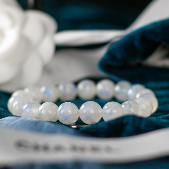 蓝月光手链 Blue Moonstone Bracelet 蓝月光手链 Blue Moonstone Bracelet
