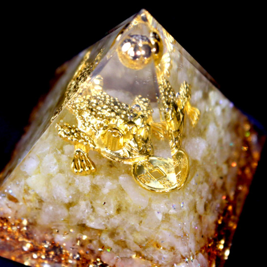 咬钱金蟾蜍奥根 Golden Money Toad Orgonite 咬钱金蟾蜍奥根 Golden Money Toad Orgonite