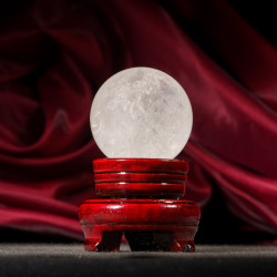 白水晶球 Clear Quartz Ball 白水晶球 Clear Quartz Ball