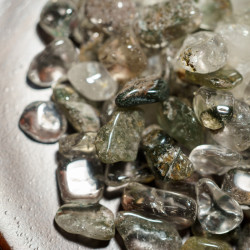 消磁碎水晶:幽灵 Tumbled Phantom 消磁碎水晶:幽灵 Tumbled Phantom