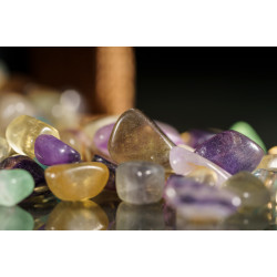 消磁碎水晶：彩萤石 Tumbled Colourful Fluorite