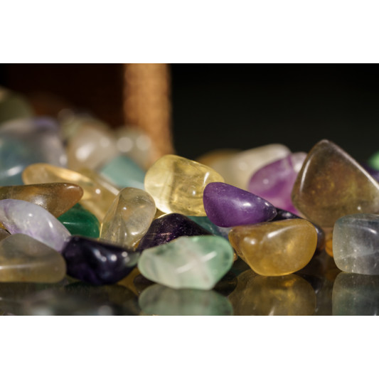 消磁碎水晶:彩萤石 Tumbled Colourful Fluorite 消磁碎水晶:彩萤石 Tumbled Colourful Fluorite