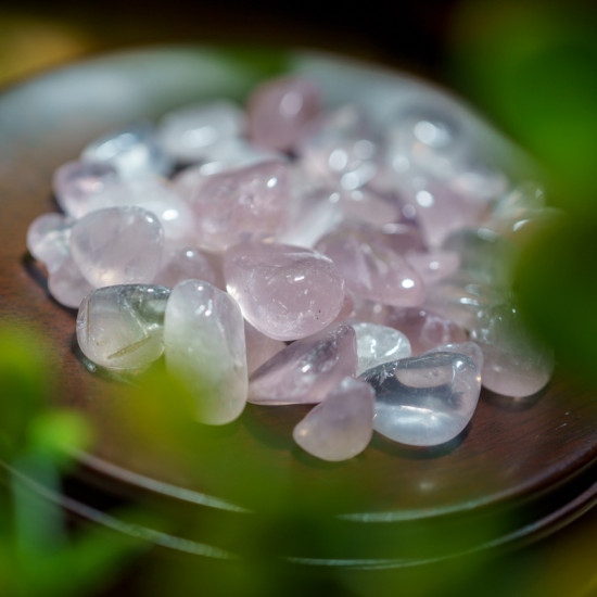 消磁碎水晶:粉水晶 Tumbled Rose Quartz 消磁碎水晶:粉水晶 Tumbled Rose Quartz