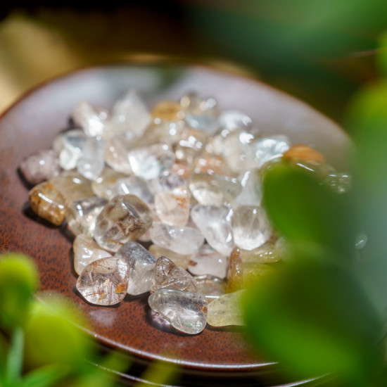 消磁碎水晶:铜发晶 Tumbled Copper Rutilated 消磁碎水晶:铜发晶 Tumbled Copper Rutilated