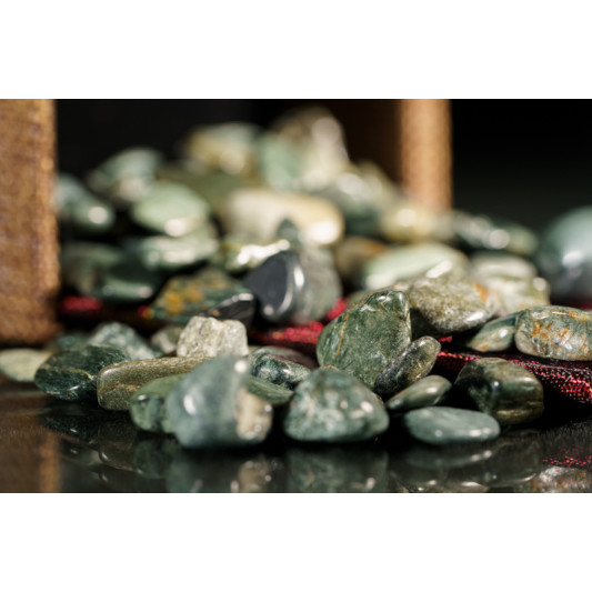 消磁碎水晶:鹰眼石 Tumbled Hawk's Eye 消磁碎水晶:鹰眼石 Tumbled Hawk's Eye