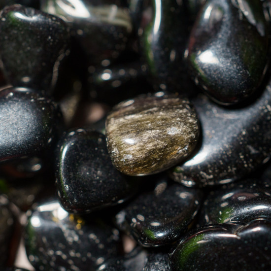 消磁碎水晶:黑曜石 Tumbled Obsidian 消磁碎水晶:黑曜石 Tumbled Obsidian
