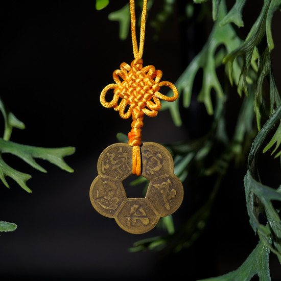 守富贵长命牌(黄色)The Longevity Wishful Plate (Yellow Strings) 守富贵长命牌(黄色)The Longevity Wishful Plate (Yellow Strings)
